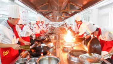 �@����ĩ���������|���ЌW(xu��)���옷��У ��������δ��