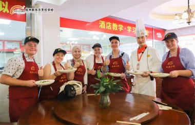 �Ĵ������W(xu��)����(l��i)��У�w�(y��n)������ʽ����