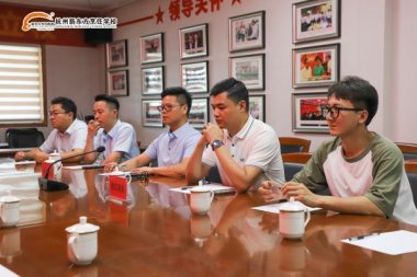 ���Ǻ���������δ��(l��i) | �����|��У��(li��n)ϯ��(hu��)�A�M��Ļ