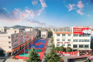 �@У�@���y���ۣ������һֱ���ź����|��