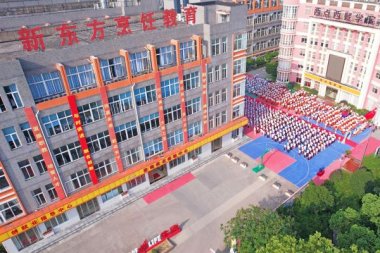 ��У���M�⣬�D(zhu��n)�WҪ��������ô�x�WУ�������ص����H