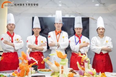  �xУ���W(xu��)���ܣ������n��������֮����