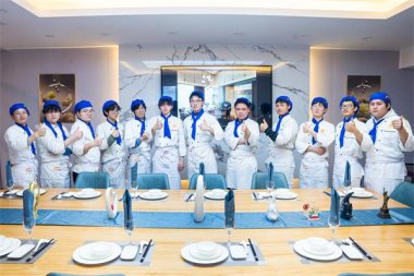 ���������R�п���������ǰ��У���p��