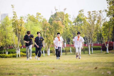 �ո�߀��У����ô�x���������֪������