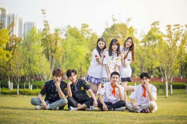 ���u�Ĵ��У����һ���W(xu��)���������|��һ���չȭ�_��